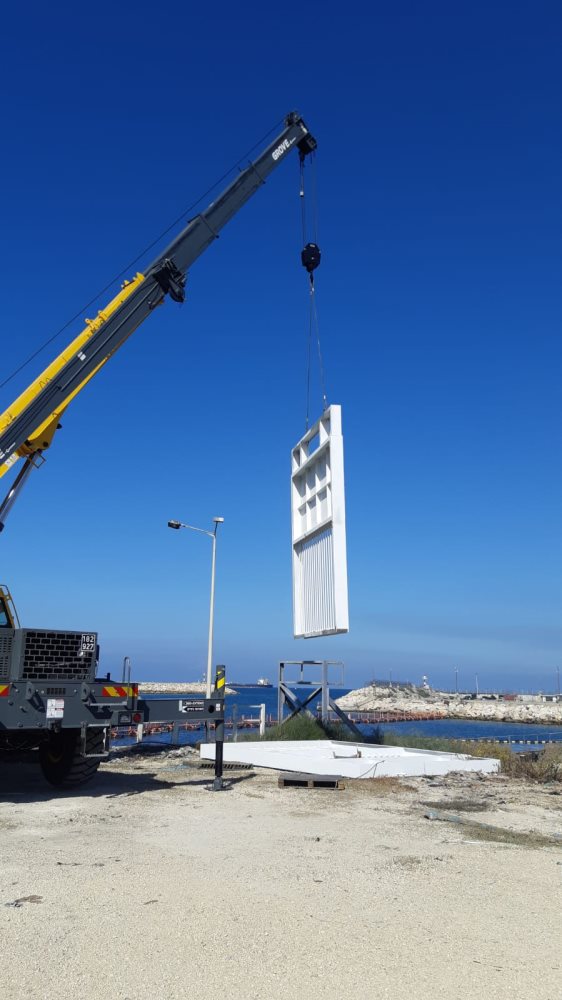 המסננים לאחר ניקוי וצביעה | צילום: משה מישוד