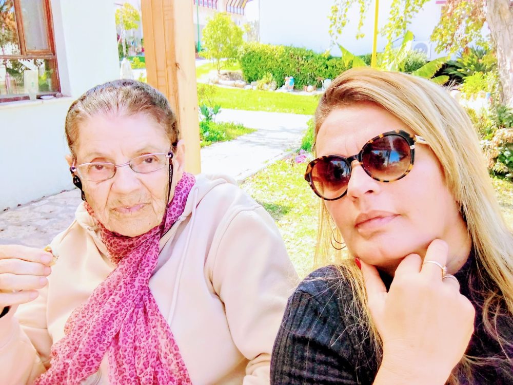 רותי דהן ואמה פורטונה | צילום: רותי דהן