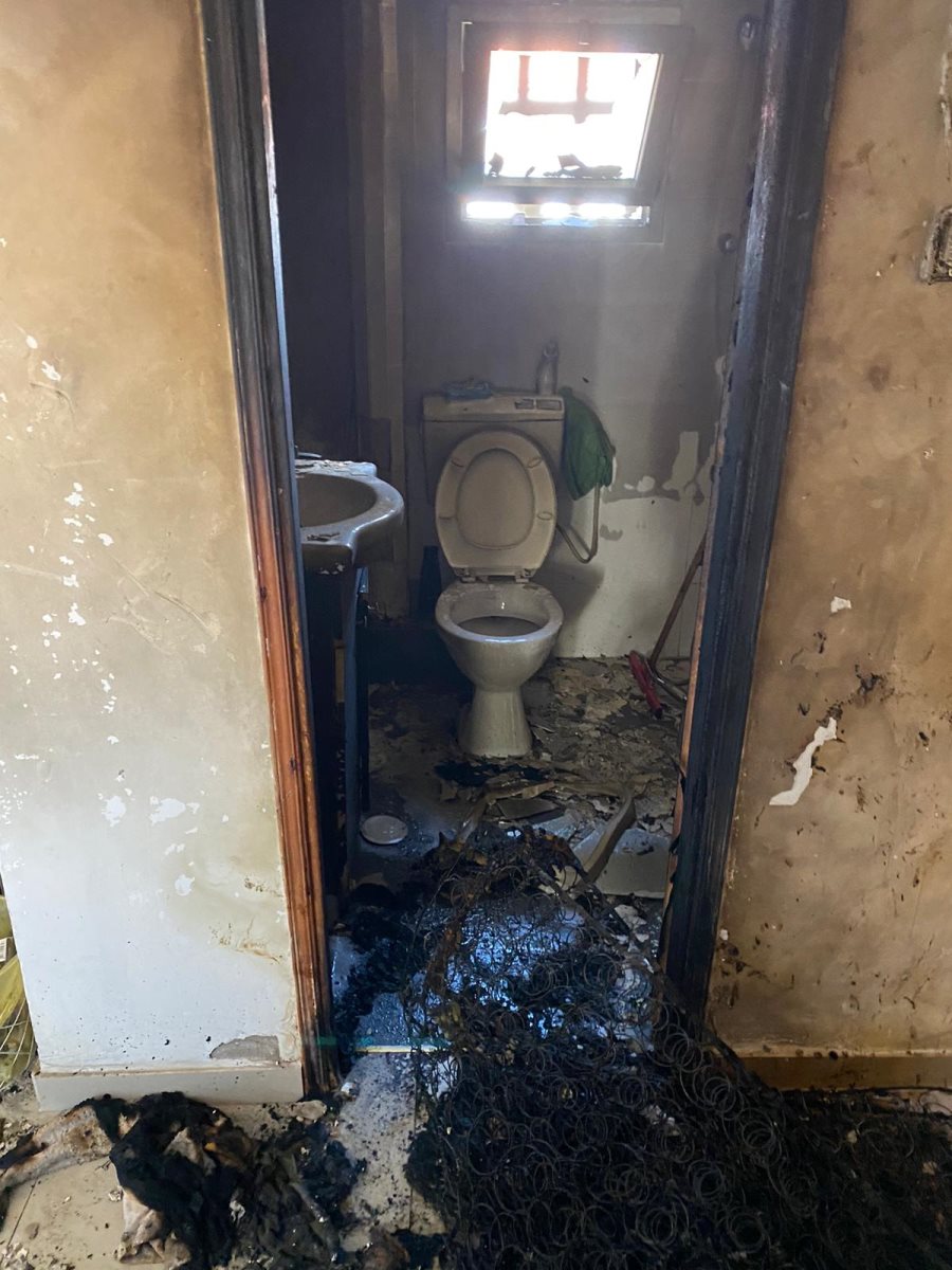 השריפה שפרצה בדירה | צילום: תיעוד מבצעי כבאות והצלה