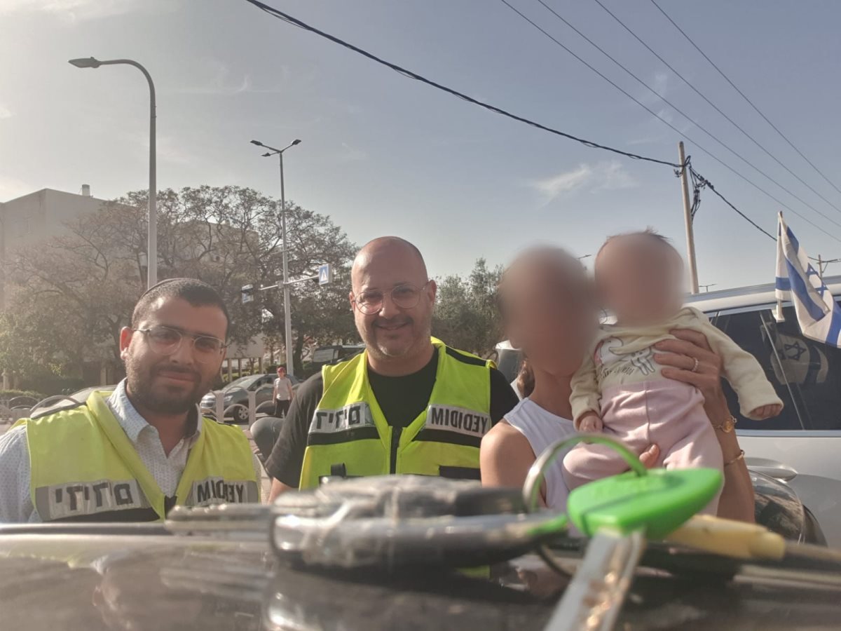 הפעוטה שחולצה יחד עם אמה | צילום: ידידים הפעוטה שחולצה יחד עם אמה | צילום: ידידים