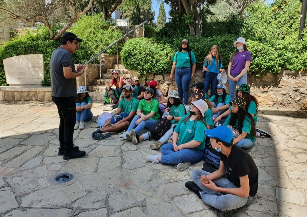 יוצאים לטייל בשטח יוצאים לטייל בשטח